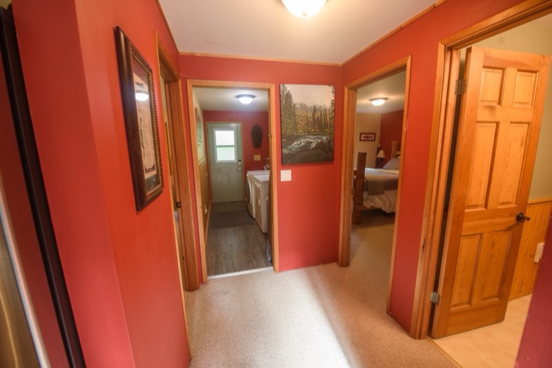 Hallway between bedrooms